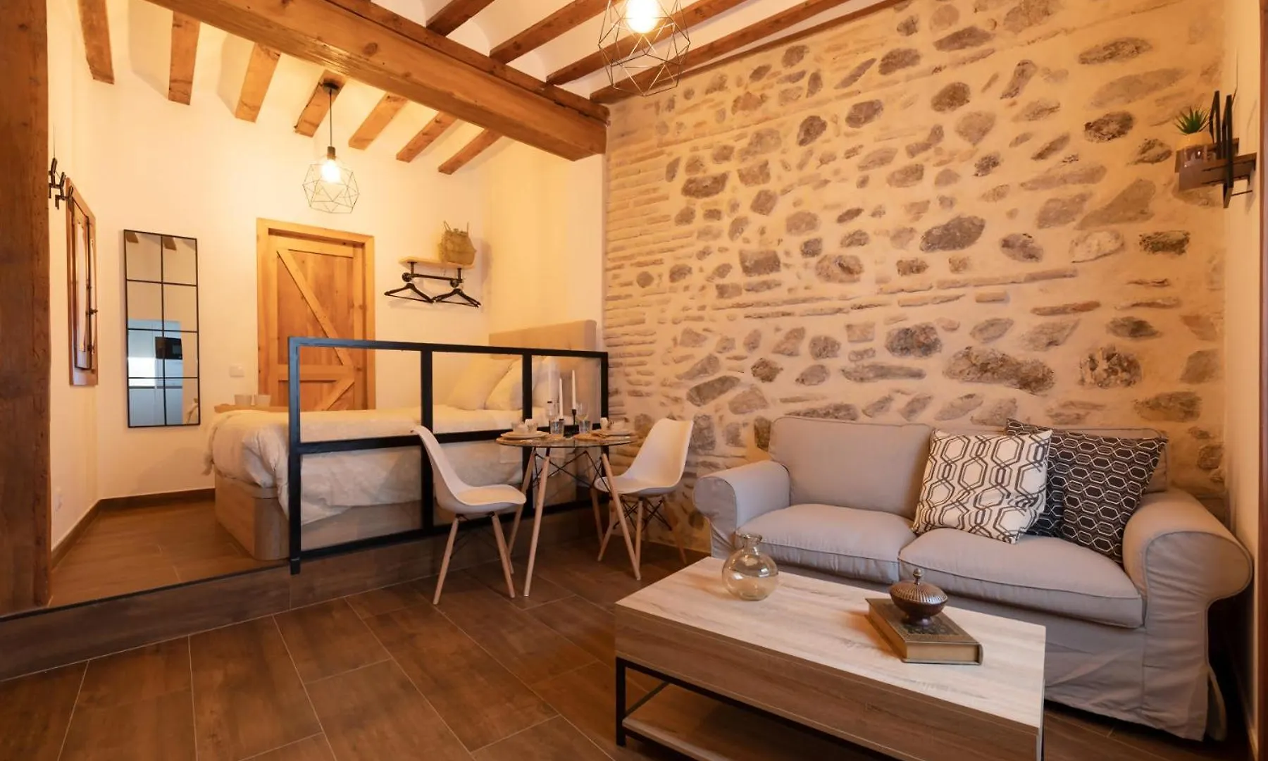 Apartamentos Boutique Hya Toledo Apartment